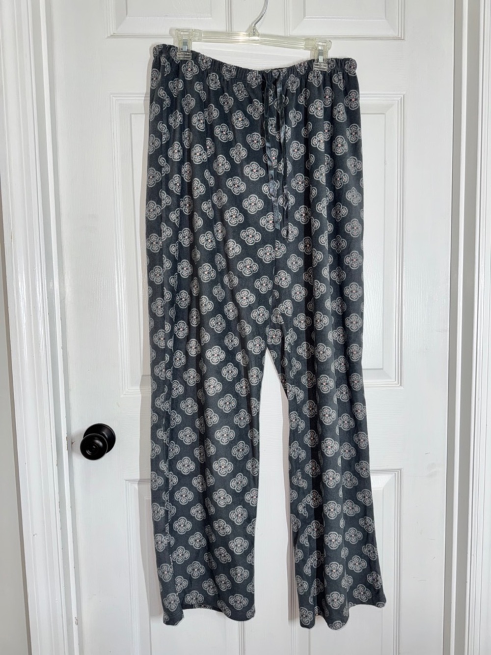 croft & barrow Gray Floral Medallion Long-Sleeve Pajama Set soft fleece size XL - Picture 8 of 12